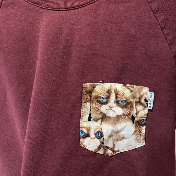 Serengetee Pocket Crewneck Sweatshirt- Size Medium - Picture 5 of 5